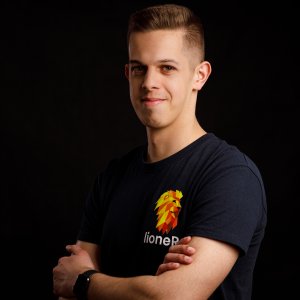 Ádám Kristóf - lioneR - Webfejlesztés